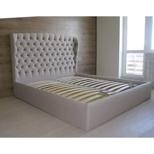 Двуспальная кровать с закругленными углами